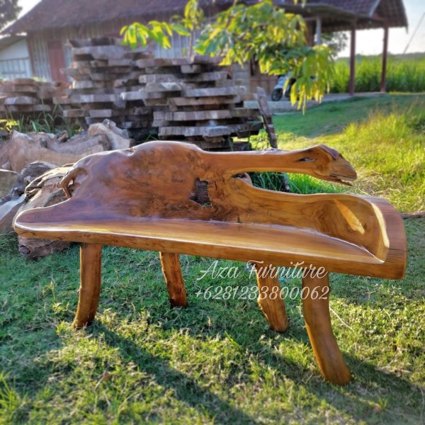 Gambar Sofa Panjang Model Sandaran Kayu Jati